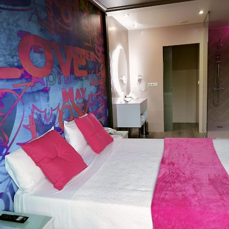 Motel Trebol Tui Εξωτερικό φωτογραφία