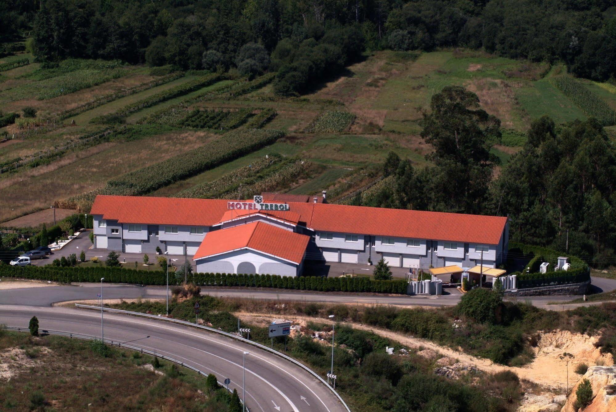 Motel Trebol Tui Εξωτερικό φωτογραφία